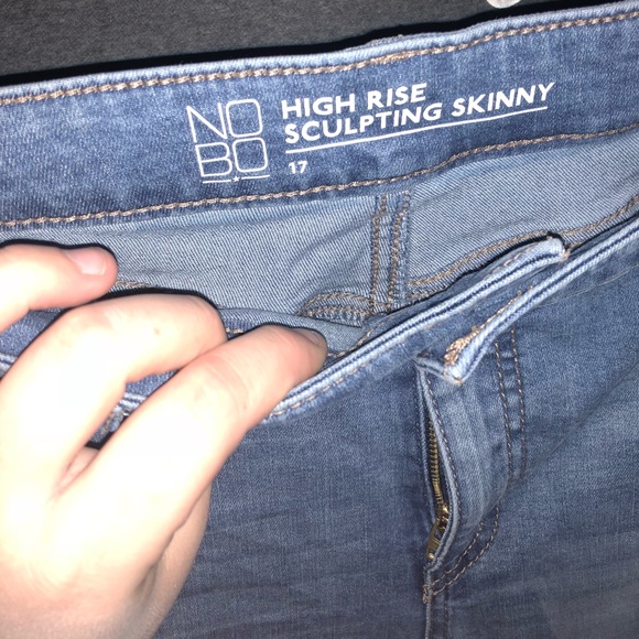 Jeans - Picture 3 of 3